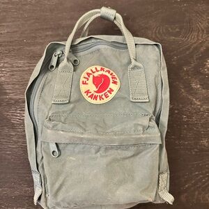 Fjallraven Kånken Mini Backpack - Dark Gray
